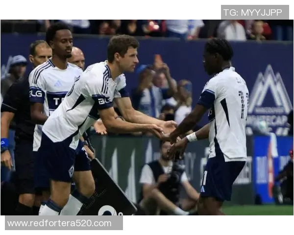 足球明星鲍姆约翰的辉煌历程与对足球的热爱探索